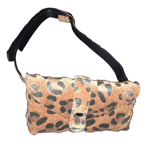 Leopard clutch/belt bag - Picture 3 of 5